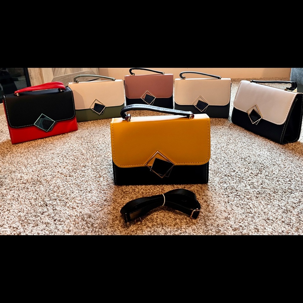 New handbags have their strap